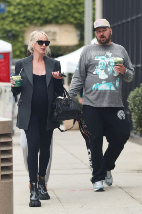 Kimberly Stewart Leaves Farmers Market with Boyfriend, April 2025