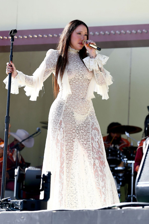 Noah Cyrus Performs at Coachella Valley Festival, April 2025