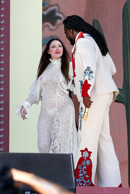 Noah Cyrus Performs at Coachella Valley Festival, April 2025 3