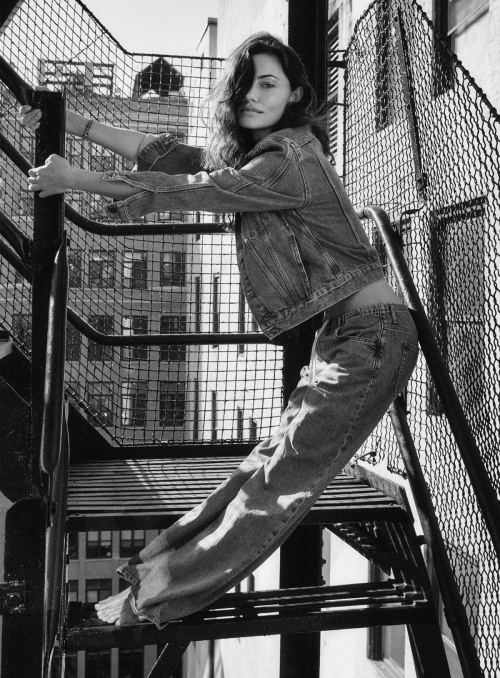 Phoebe Tonkin for La Ligne The Natural Campaign, April 2025 6