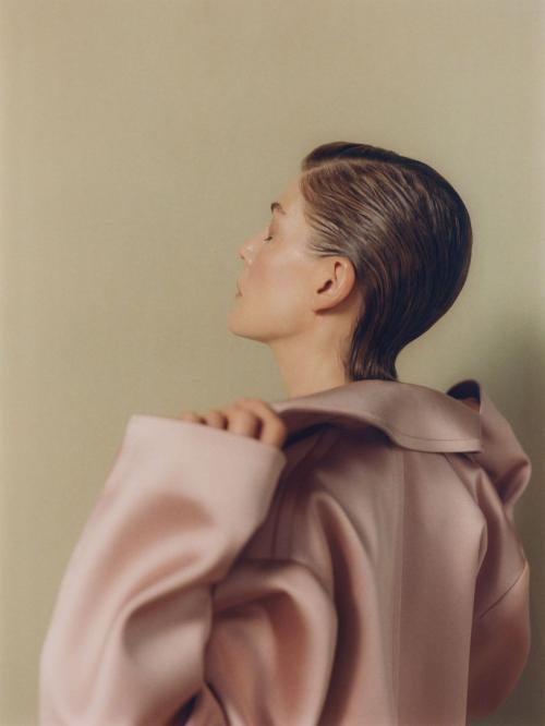 Rosamund Pike for Porter Magazine Cover, March 2025 6