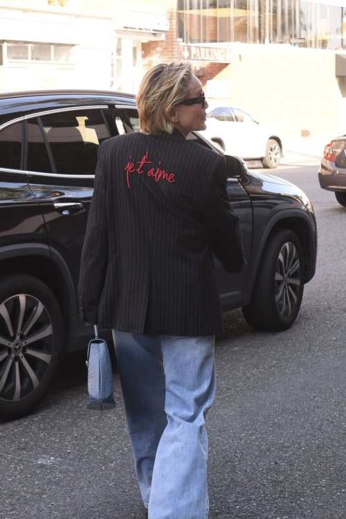 Sharon Stone Getting a Pedicure in Los Angeles, April 2025 4