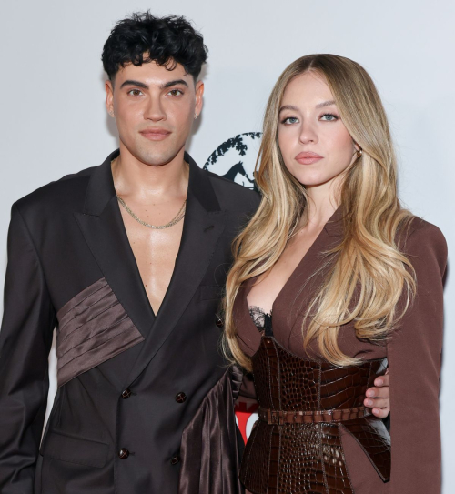 Sydney Sweeney at Hollywood Beauty Awards Glam, April 2025 1