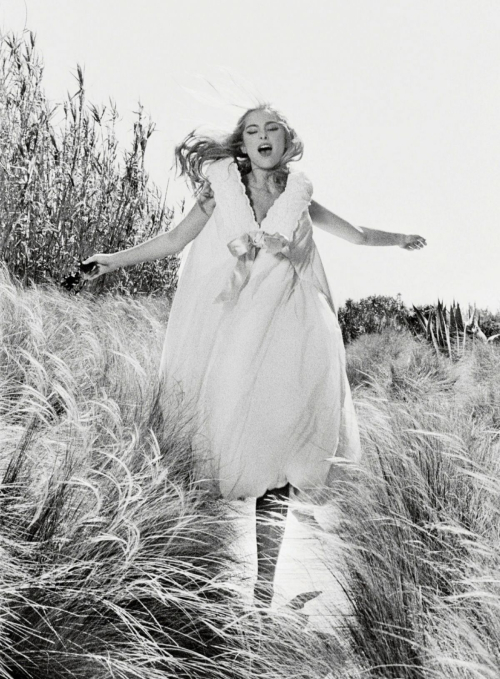 Addison Rae in Elle Magazine, May 2025 3