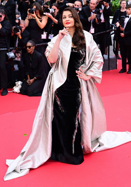Aishwarya Rai at Colours of Time Premiere, May 2025 5