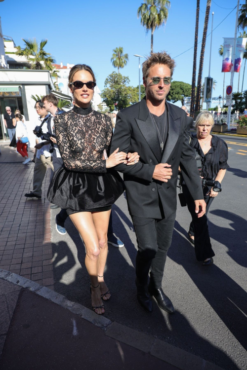 Alessandra Ambrosio Out With Boyfriend Cannes, May 2025 6