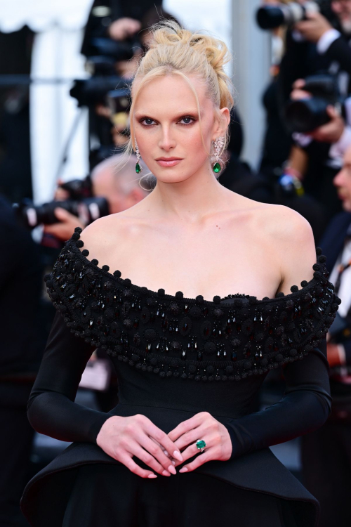 Alex Consani at Phoenician Scheme Cannes Premiere, May 2025 4