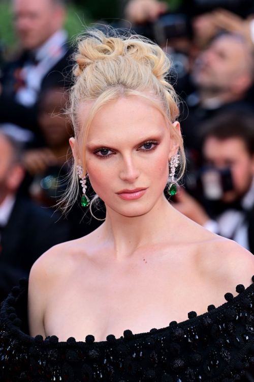 Alex Consani at Phoenician Scheme Cannes Premiere, May 2025 6