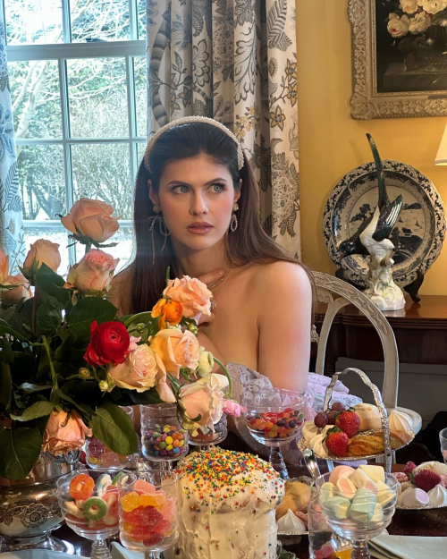 Alexandra Daddario for Hamptons Magazine Cover, May 2025 10