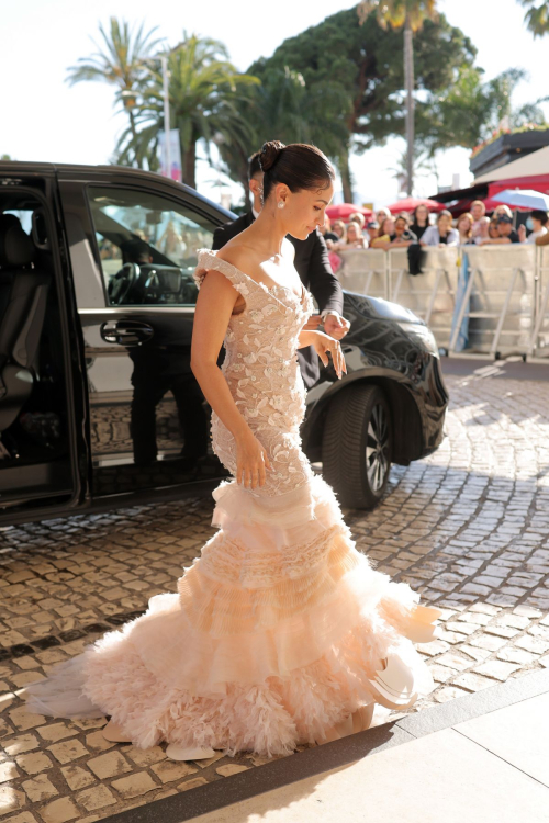 Alia Bhatt Leaves Hotel Martinez at Cannes Festival, May 2025 2