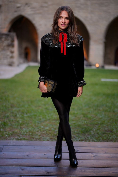 Alicia Vikander at Louis Vuitton Cruise Show, May 2025 4