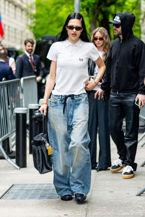 Amelia Hamlin Out and About in New York City, May 2025 2