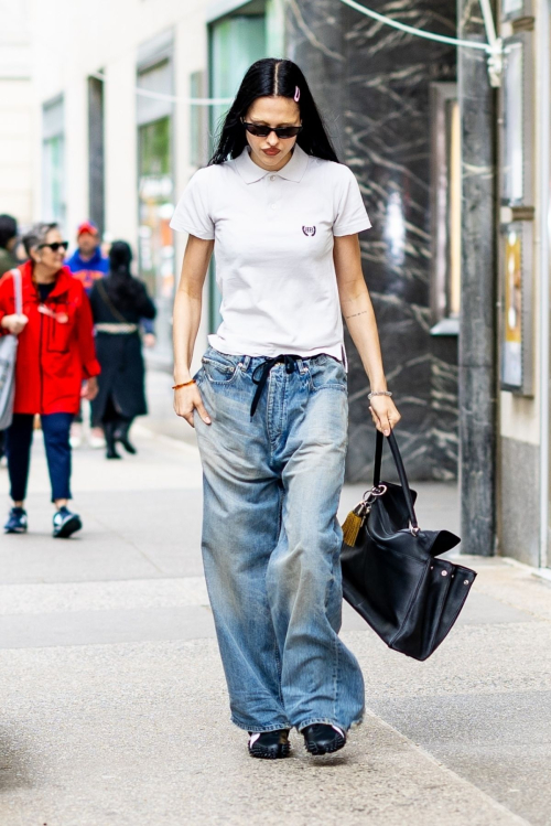 Amelia Hamlin Out and About in New York City, May 2025 5