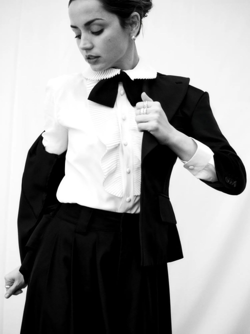 Ana De Armas for WWD Weekend, May 2025 9