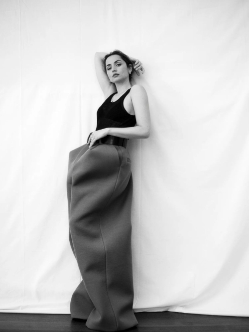Ana De Armas for WWD Weekend, May 2025 10