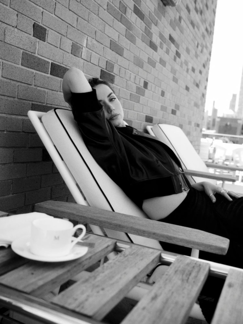Ana De Armas for WWD Weekend, May 2025 13