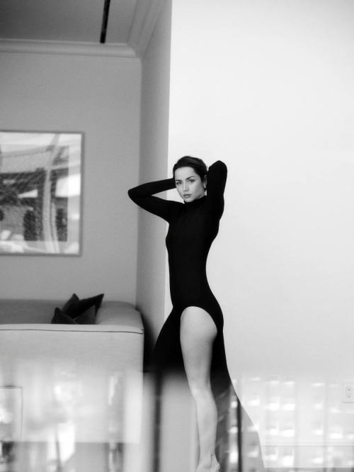 Ana De Armas for WWD Weekend, May 2025 14