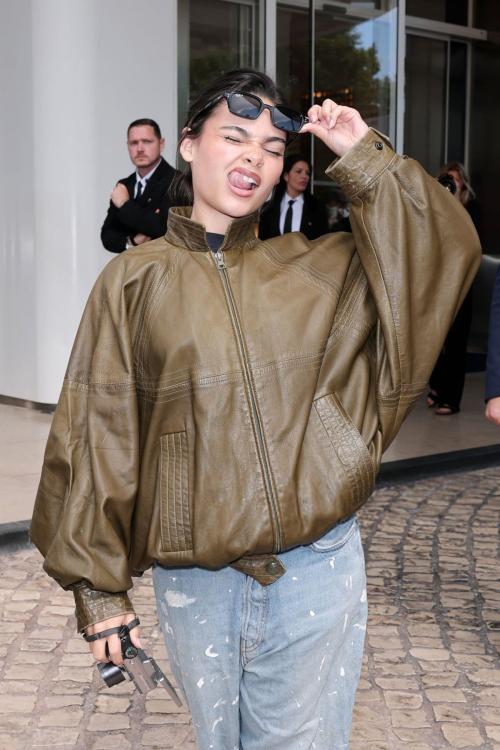 Ariana Greenblatt Leaves Hotel in Cannes, May 2025 4