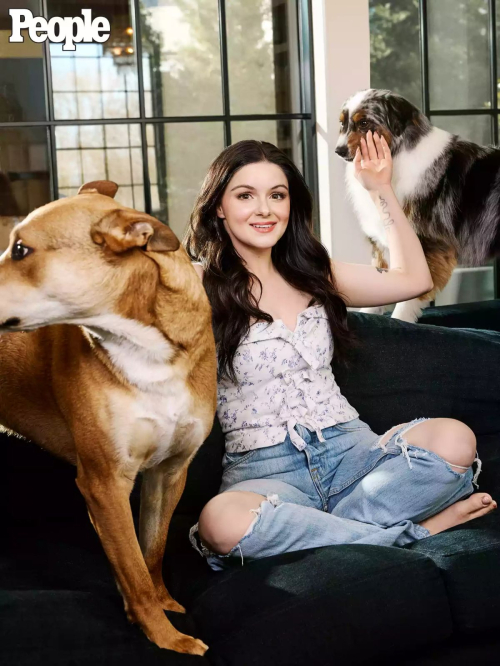 Ariel Winter Featured in People Magazine, May 2025 3