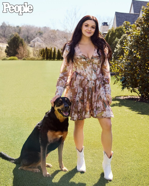 Ariel Winter Featured in People Magazine, May 2025 5