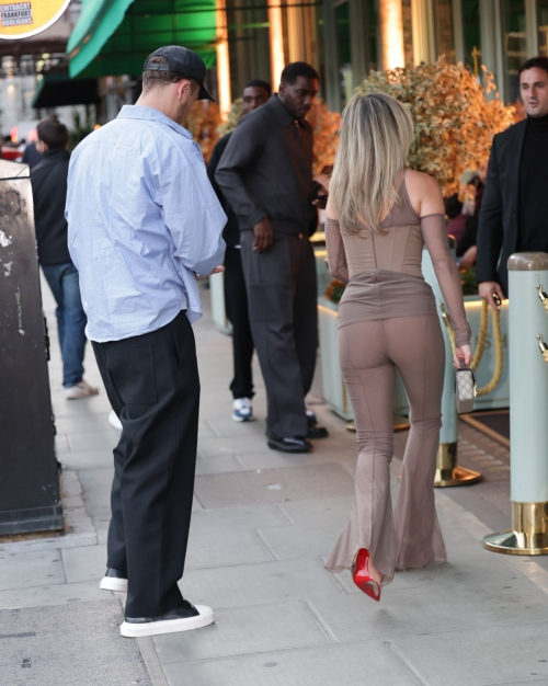 Ashley Roberts arrives at Sexy Fish Mayfair in London, May 2025 3