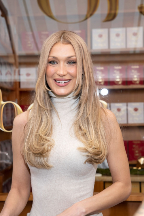 Bella Hadid at Orabella Pop-up in London, May 2025 2