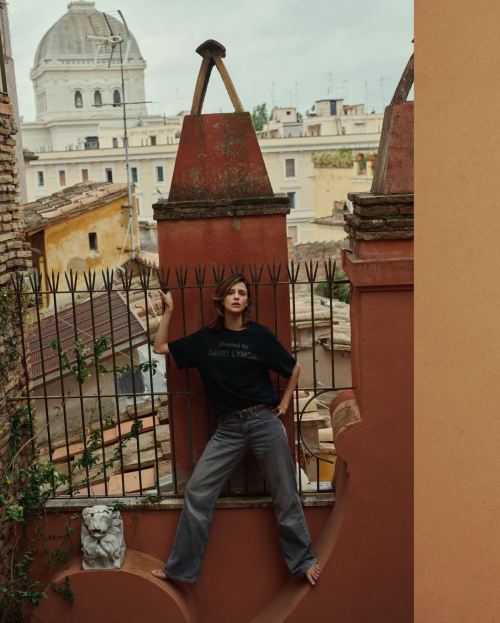 Benedetta Porcaroli in Studio Photoshoot, May 2025 4