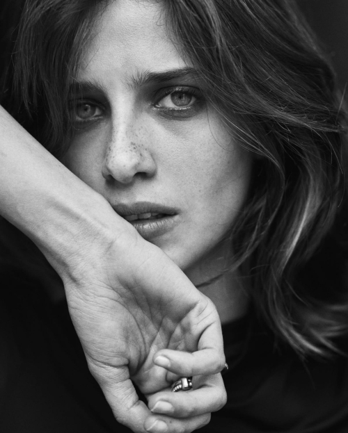 Benedetta Porcaroli in Studio Photoshoot, May 2025 5