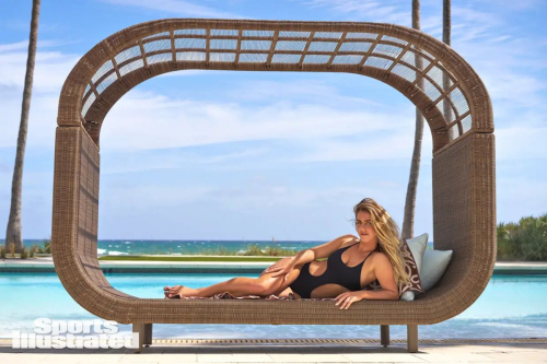 Caroline Marks for Sports Illustrated Swimsuit, May 2025 17