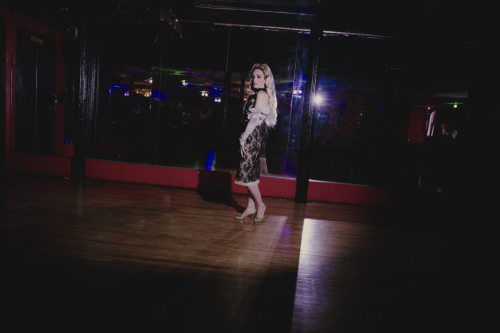 Chloe Fineman for Polyester Magazine, May 2025 13