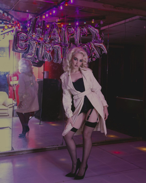 Chloe Fineman for Polyester Magazine, May 2025 7