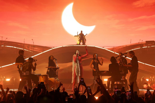 Dua Lipa Performs in Madrid for Radical Optimism, May 2025 4