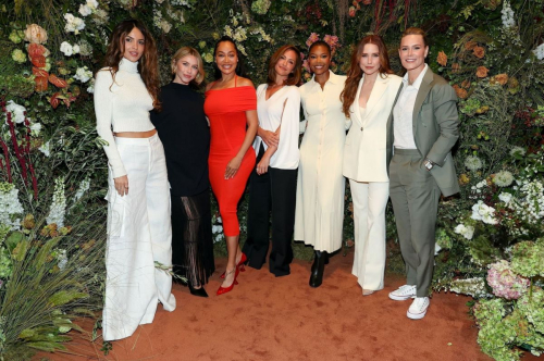 Eiza Gonzalez at Airbnb Summer Event LA, May 2025 1