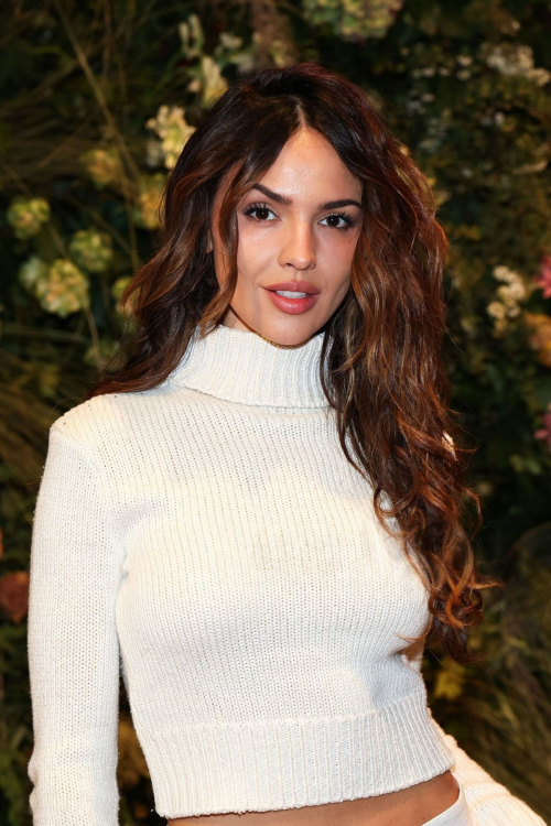 Eiza Gonzalez at Airbnb Summer Event LA, May 2025 3