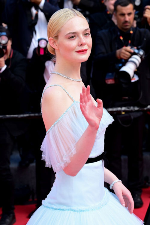 Elle Fanning at Cannes Film Festival Closing, May 2025 8