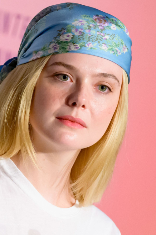 Elle Fanning at Sentimental Value Press Conference, May 2025 4