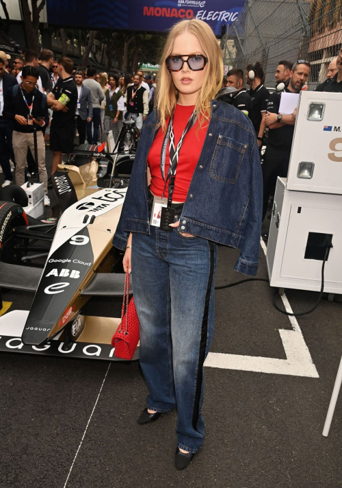 Ellie Bamber at Formula E Monaco ePrix, May 2025 3