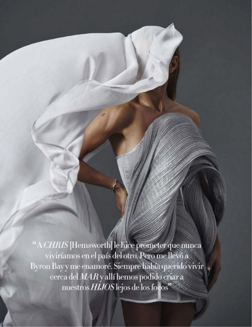 Elsa Pataky in Harper’s Bazaar Spain, June 2025 7
