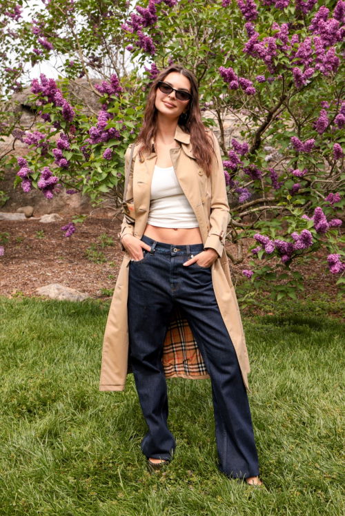 Emily Ratajkowski at Burberry Spring Luncheon, May 2025 1