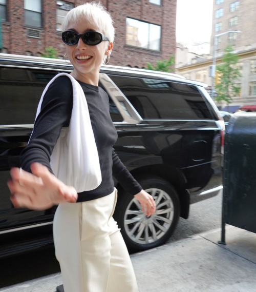Emma Chamberlain Out and About in New York City, May 2025 3