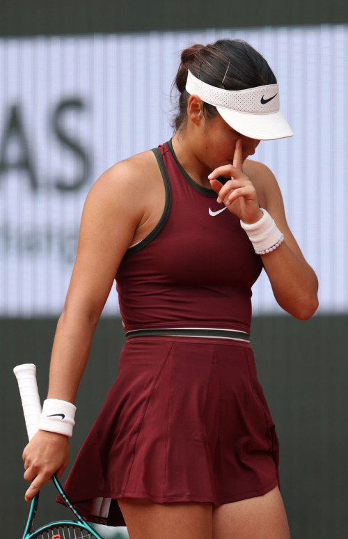Emma Raducanu at French Open match loss, May 2025 3