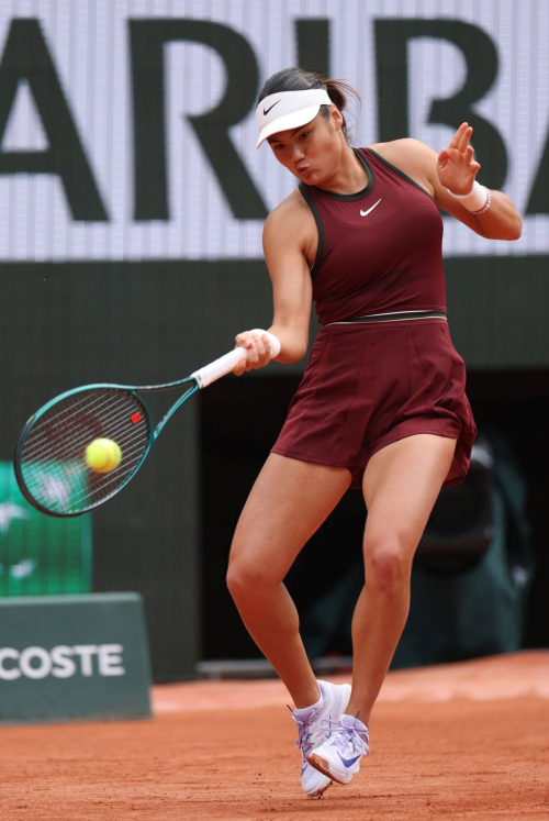 Emma Raducanu at French Open match loss, May 2025 6
