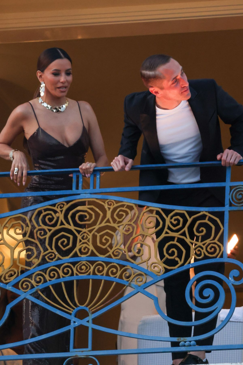 Eva Longoria at Martinez Hotel in Cannes, May 2025 1