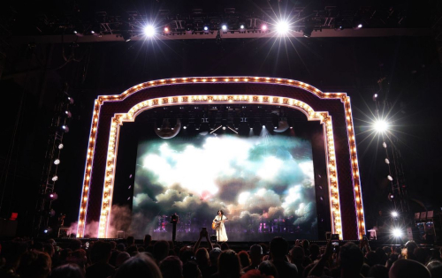Halsey Performs at For My Last Trick Tour, May 2025 4