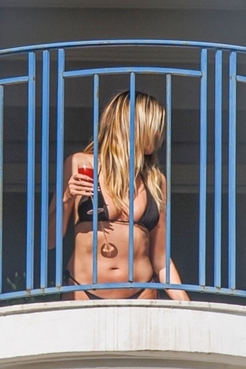 Heidi Klum in Bikini at Martinez Hotel, May 2025 2