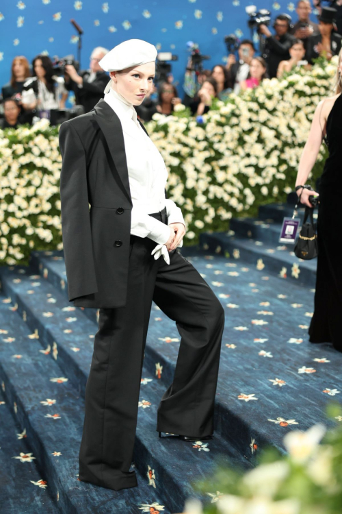Hunter Schafer at 2025 Met Gala in NYC, May 2025 6