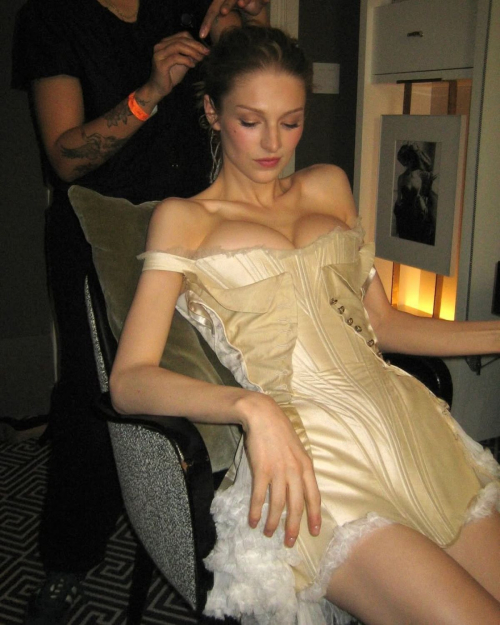 Hunter Schafer Met Gala Portraits, May 2025 1
