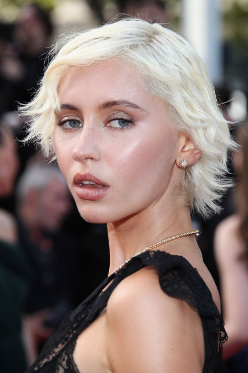 Iris Law at The History of Sound Premiere, May 2025 2