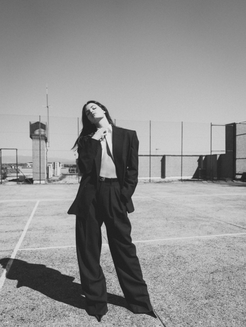 Isabeli Fontana for Numero Netherlands, May 2025 5