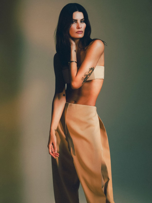 Isabeli Fontana for Numero Netherlands, May 2025 6
